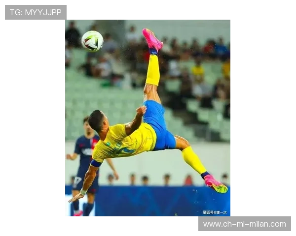 C 罗最新倒钩训练视频疯传！全网震呼：40 岁更强？