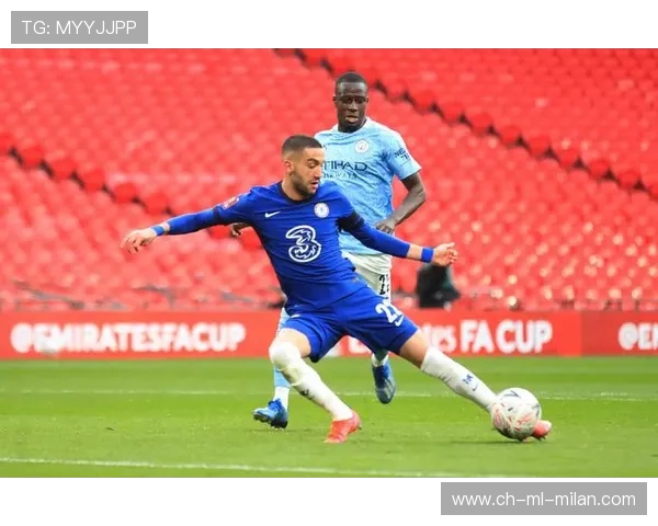 多特延续欧冠火热走势！潜艇再次沦为背景