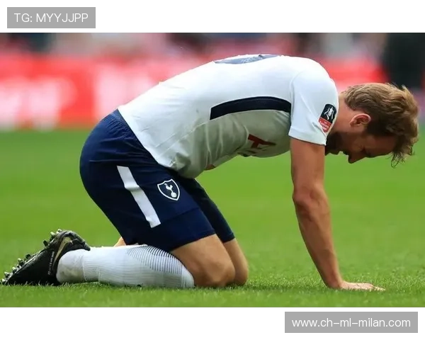 凯恩突入肋部空间分出关键一脚，让热刺快速形成终结点