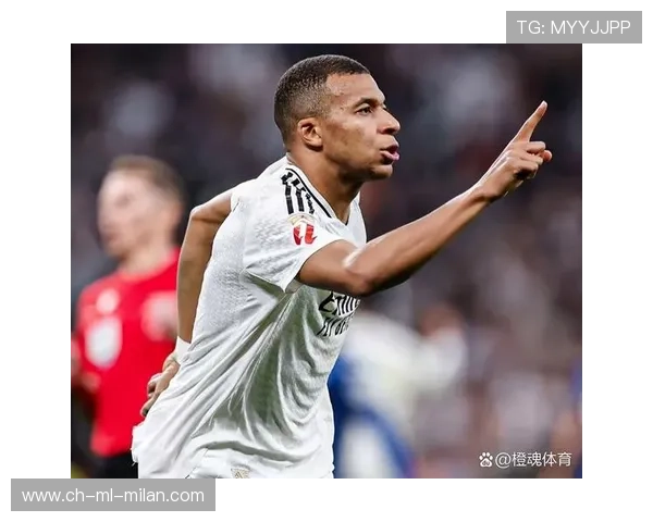 皇马围攻造成失误，贝林厄姆补射打高