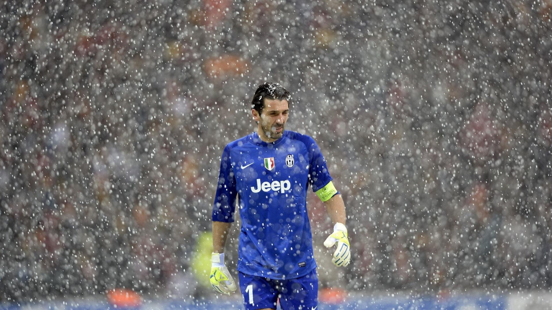 “皇马稳健出线，曼城险遭冷门”