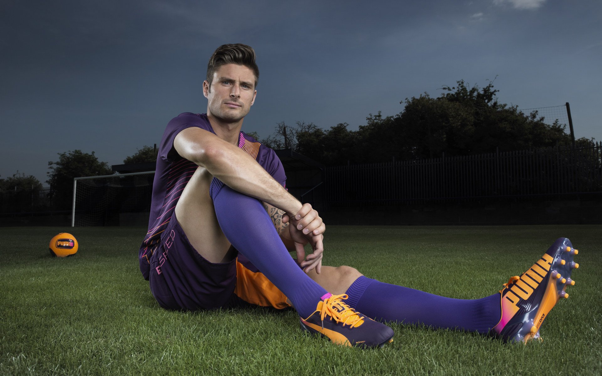 安东·李恩:精准传球与出色的防守使他成为全黑队不可或缺的核心